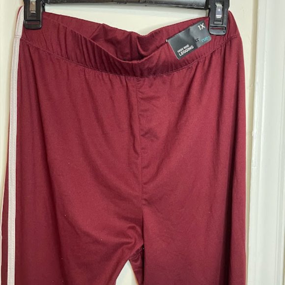 Burgundy Striped Legging XL - Picture 4 of 5